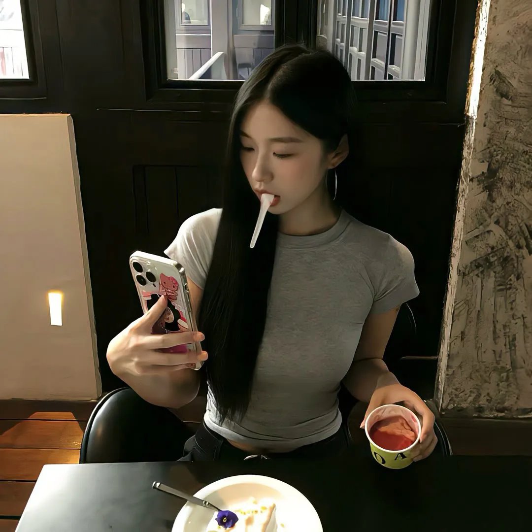 索女罗拉